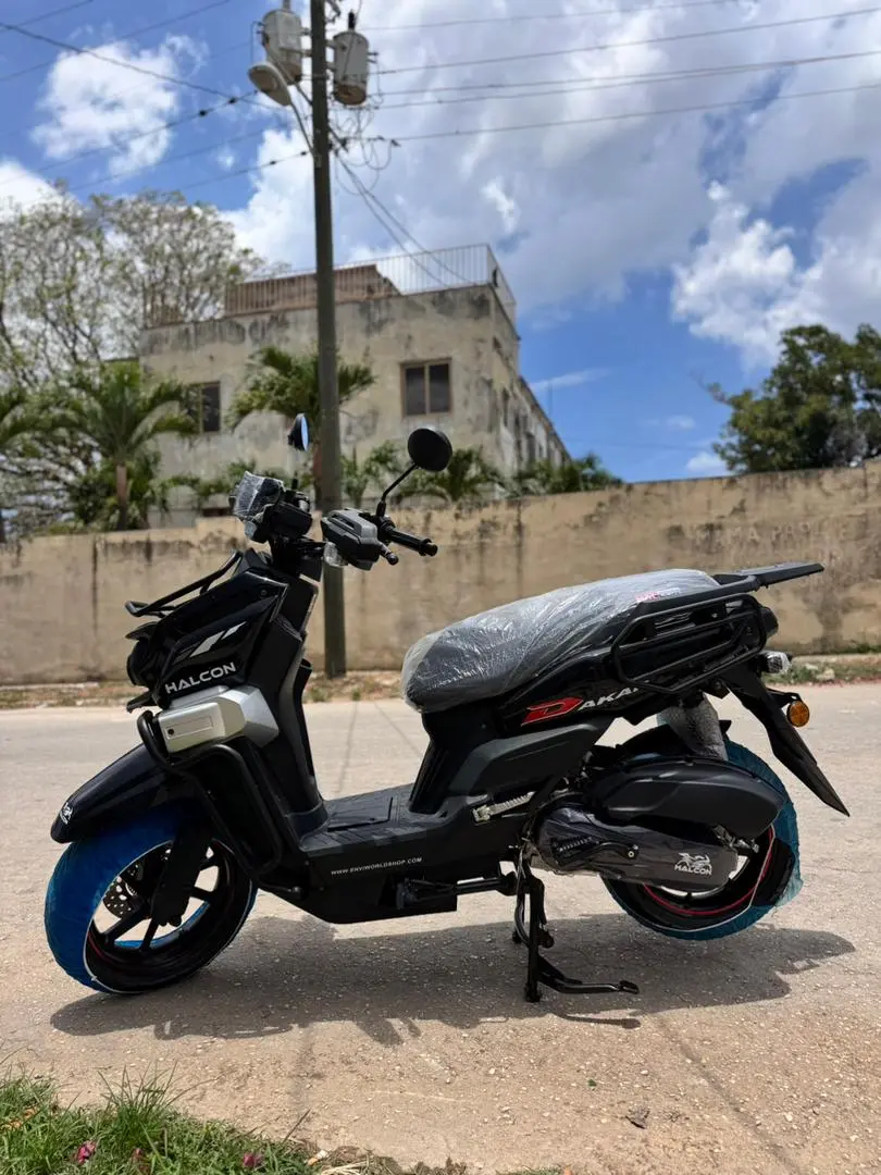 MOTO AUTOMÁTICA HALCON DAKAR PRO 2026